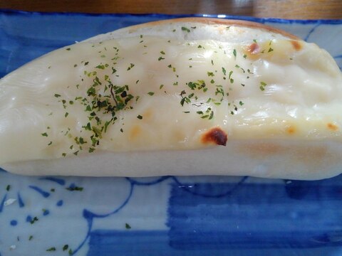 とろ～りチーズのマヨコーンパン